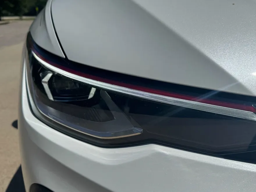 2025 Volkswagen Golf GTI SE photo 1