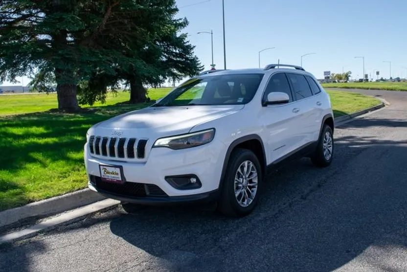 2019 Jeep Cherokee Latitude photo 1