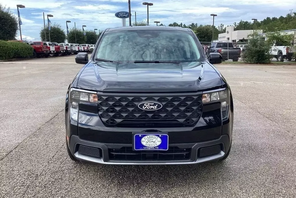 2025 Ford Maverick XLT photo 1