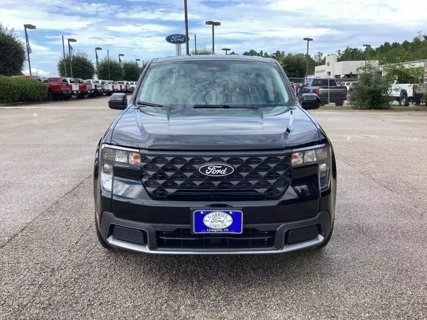 2025 Ford Maverick XLT photo 1