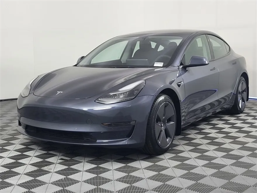 2022 Tesla Model 3 Long Range photo 1