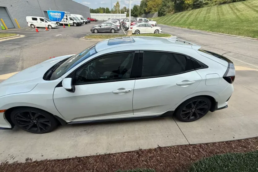 2019 Honda Civic Sport Touring Hatchback photo 1