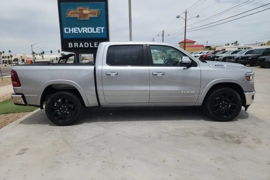 2022 Ram 1500 Laramie photo 1