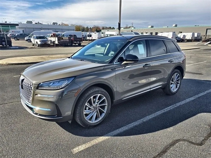 2025 Lincoln Corsair Premiere photo 1