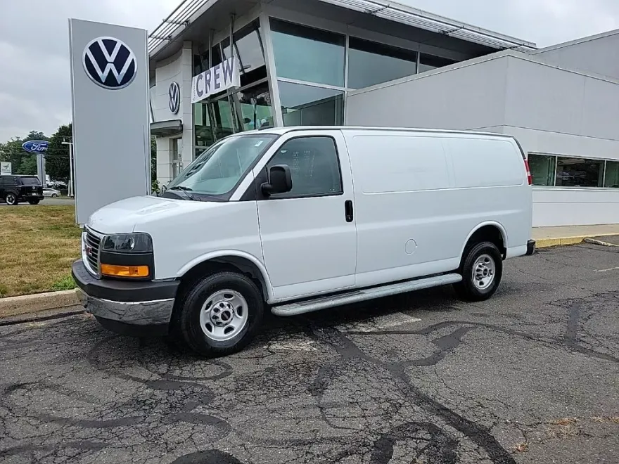 2023 Gmc Savana 2500 Cargo photo 1