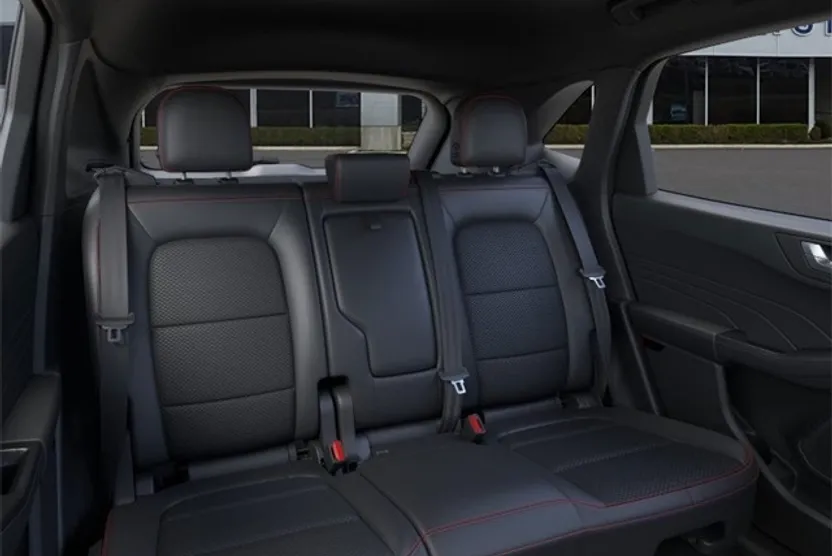 2025 Ford Escape ST-Line photo 1