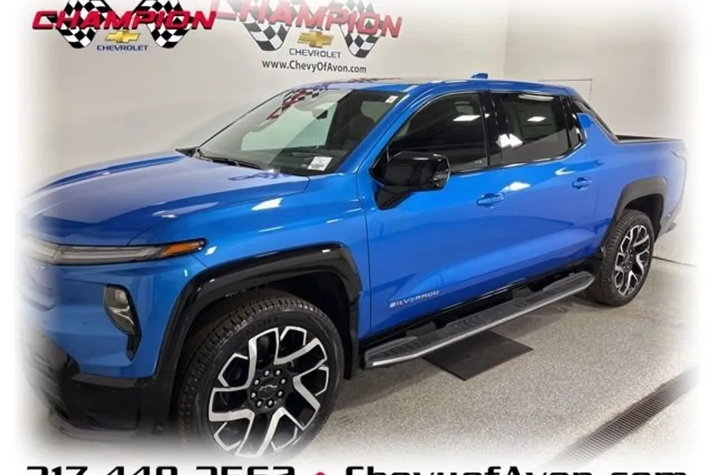 2025 Chevrolet Silverado EV RST photo 1