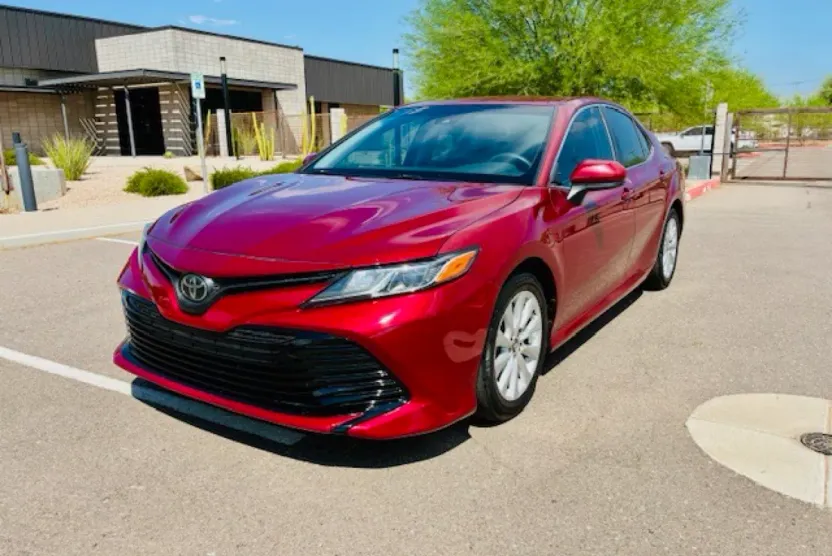 2019 Toyota Camry L photo 1