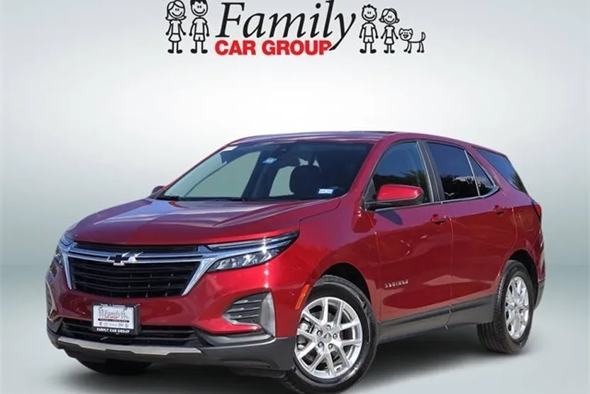2022 Chevrolet Equinox LT photo 1