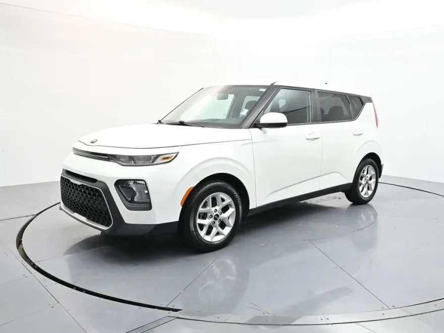 2020 Kia Soul S photo 1