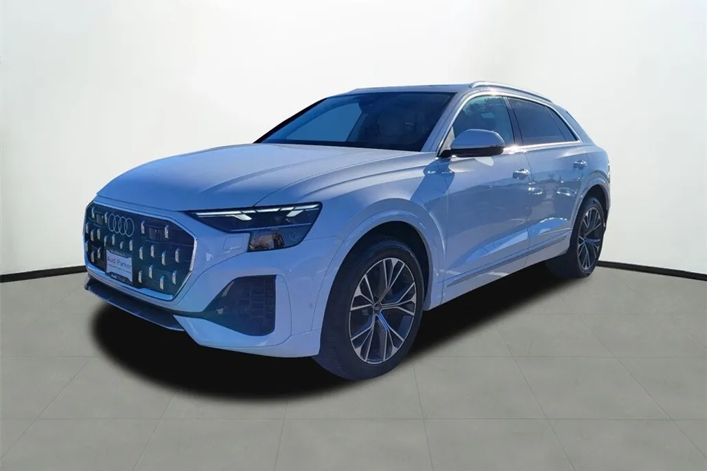 2025 Audi Q8 55 Premium Plus photo 1