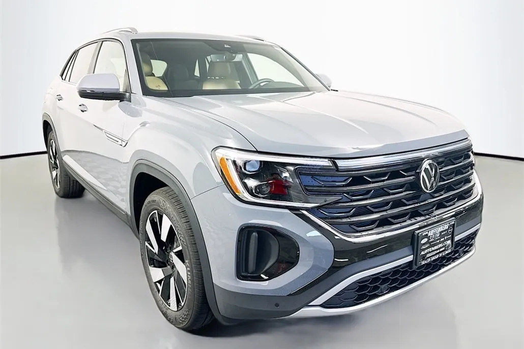 2026 Volkswagen Atlas Cross Sport SE Technology photo 1