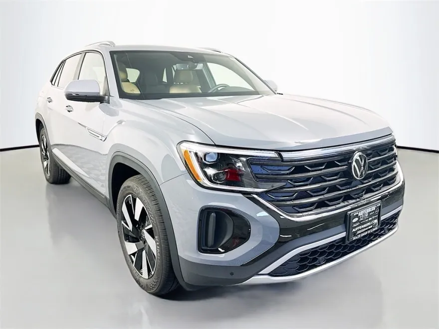2026 Volkswagen Atlas Cross Sport SE Technology photo 1