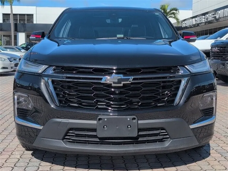 2023 Chevrolet Traverse Premier photo 1