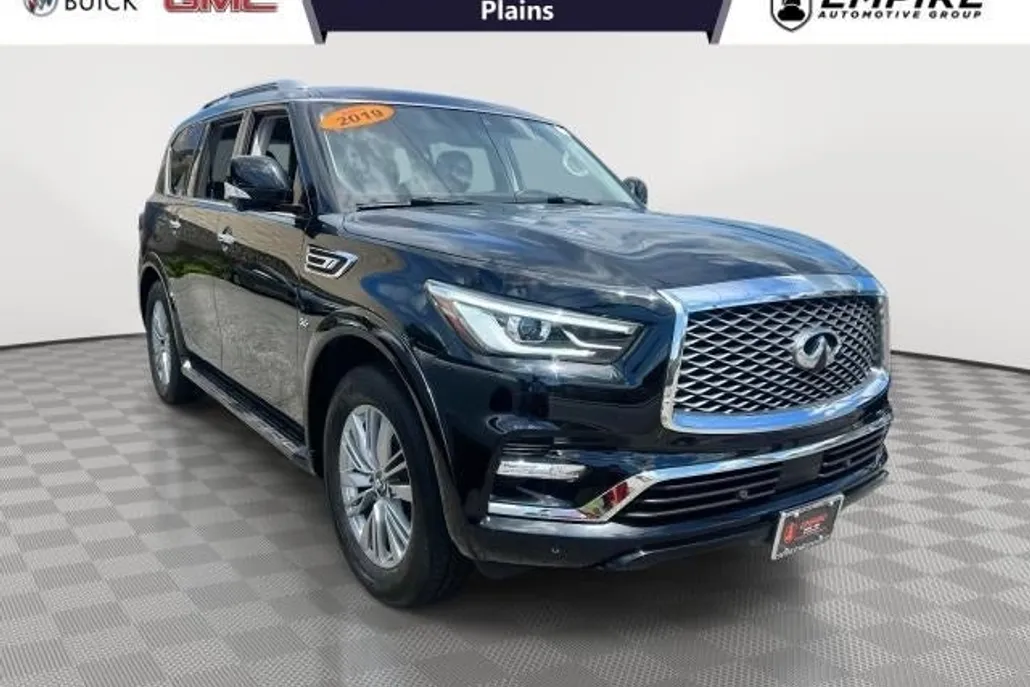 2019 Infiniti QX80 Luxe photo 1
