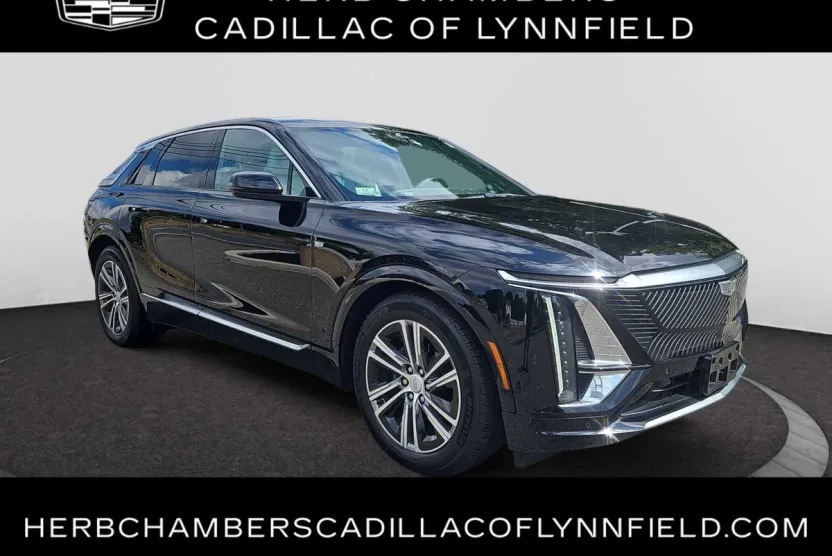 2024 Cadillac Lyriq Luxury photo 1