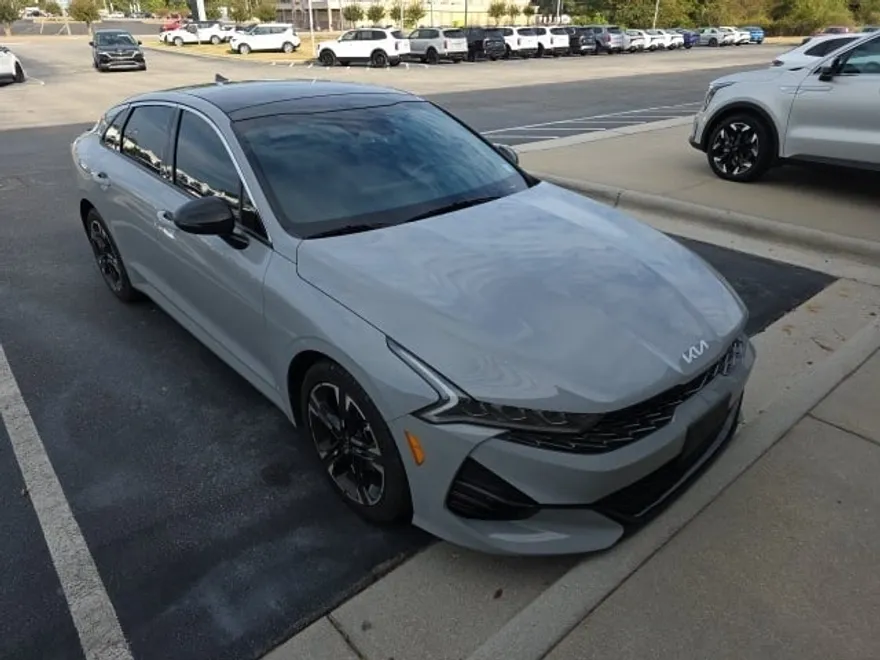 2023 Kia K5 GT-Line photo 1