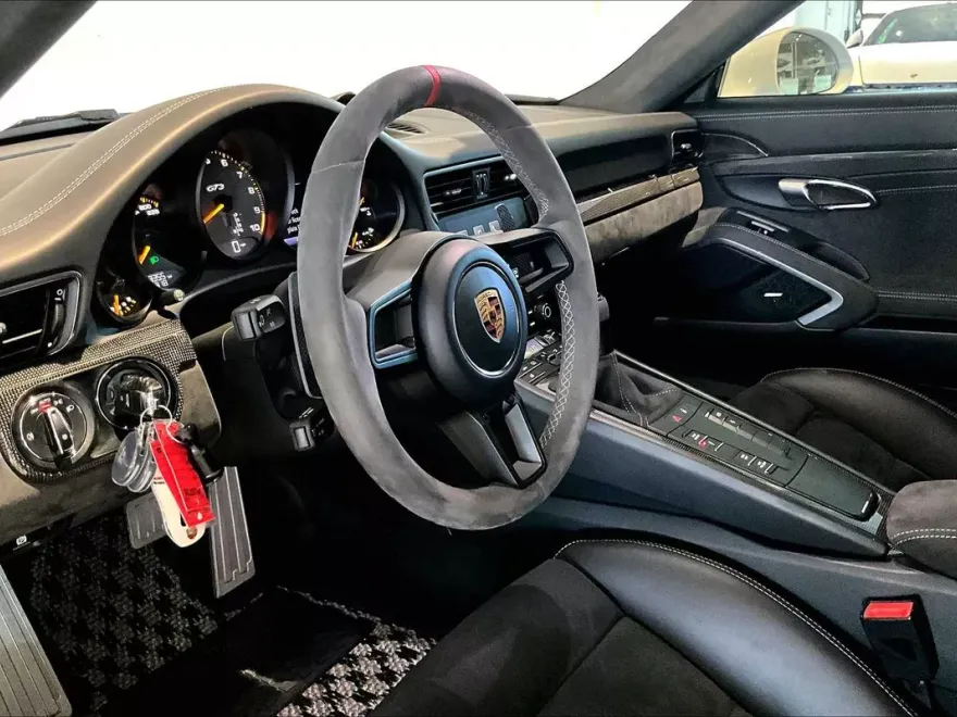 2018 Porsche 911 GT3 Coupe photo 4
