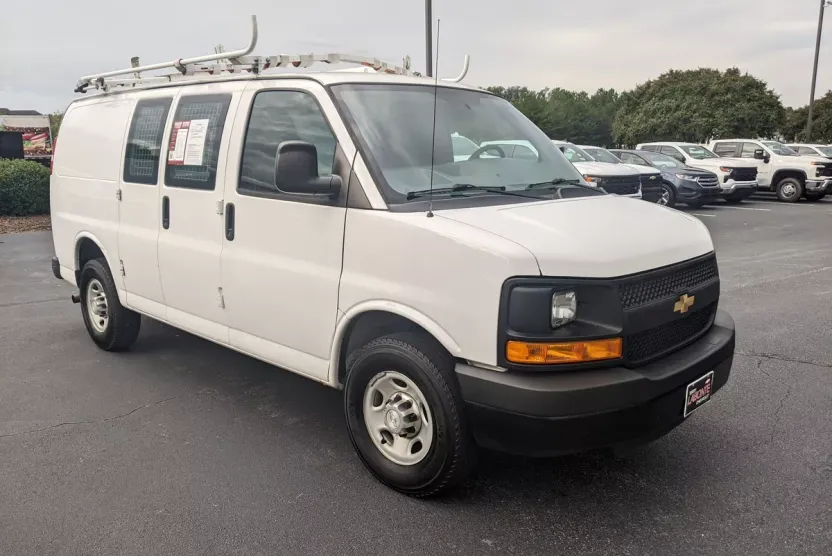 2015 Chevrolet Express Cargo Van photo 1