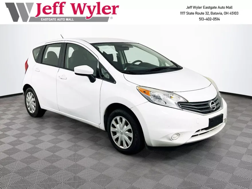 2015 Nissan Versa Note Plus photo 1