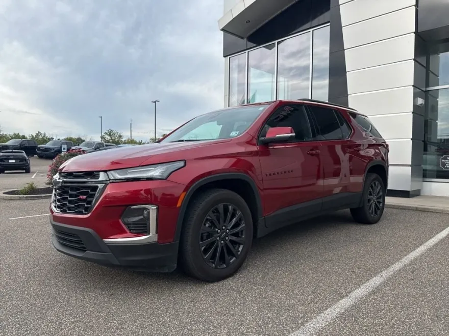 2023 Chevrolet Traverse RS photo 1