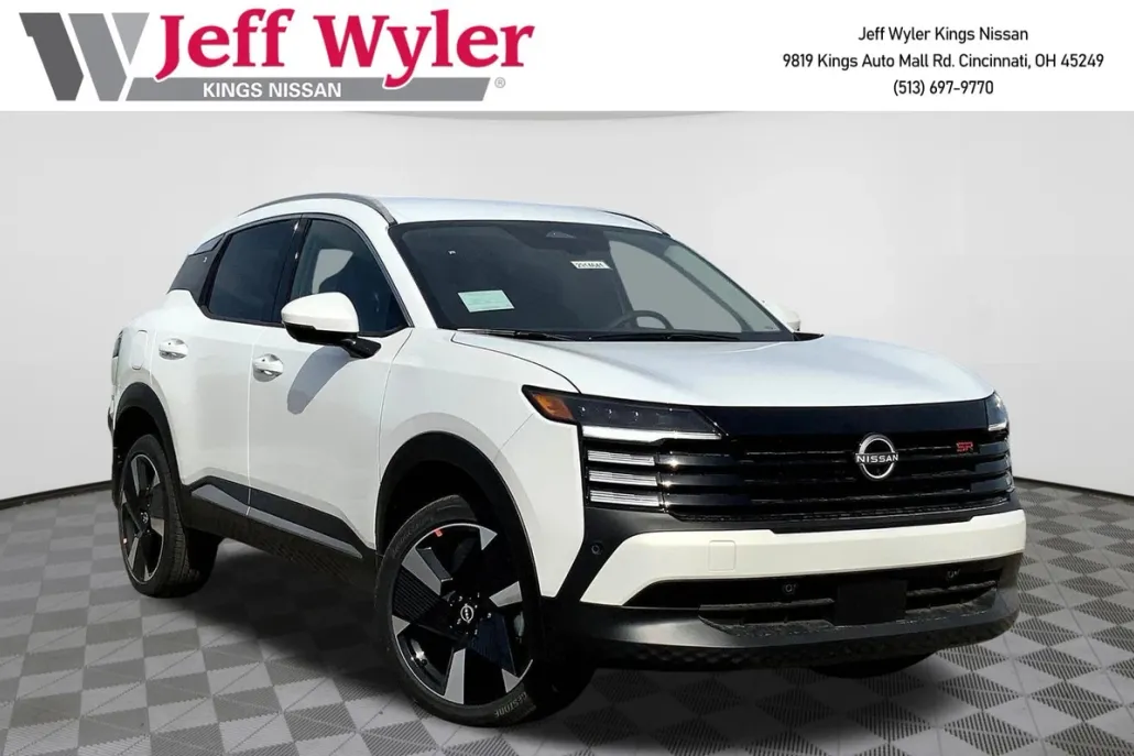 2025 Nissan Kicks SR photo 1