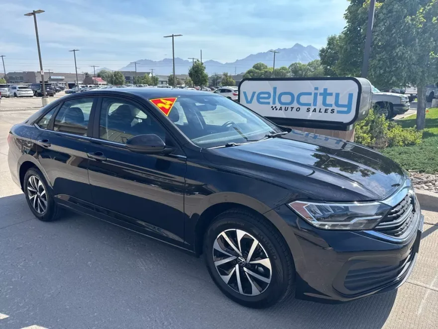 2024 Volkswagen Jetta 1.5T S photo 1
