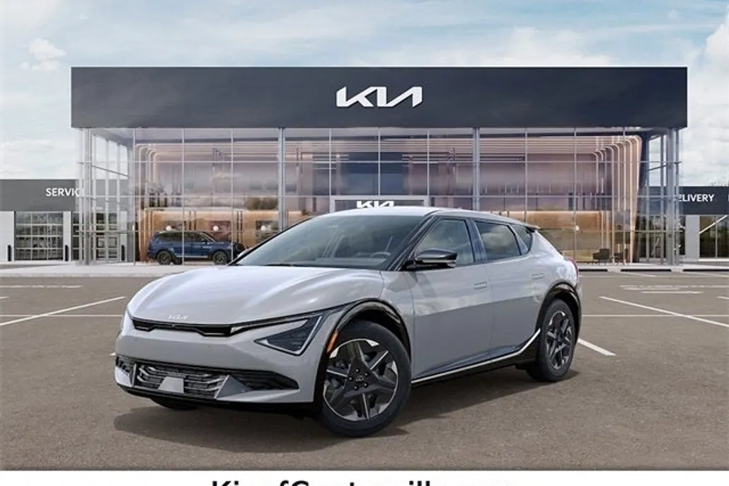 2025 Kia EV6 Light photo 1