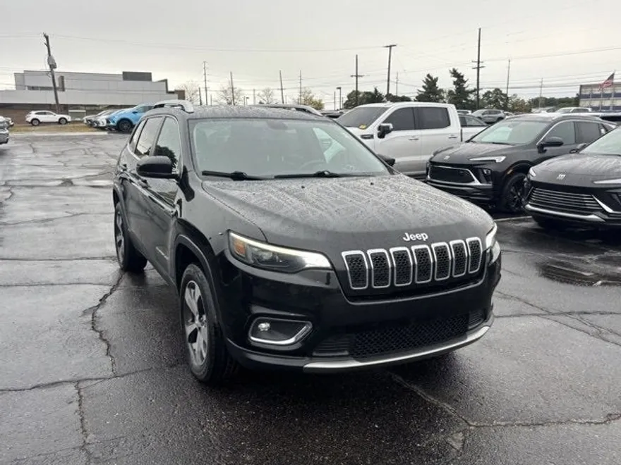 2019 Jeep Cherokee Limited photo 1