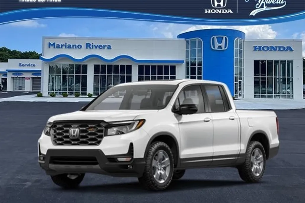 2025 Honda Ridgeline TrailSport photo 1