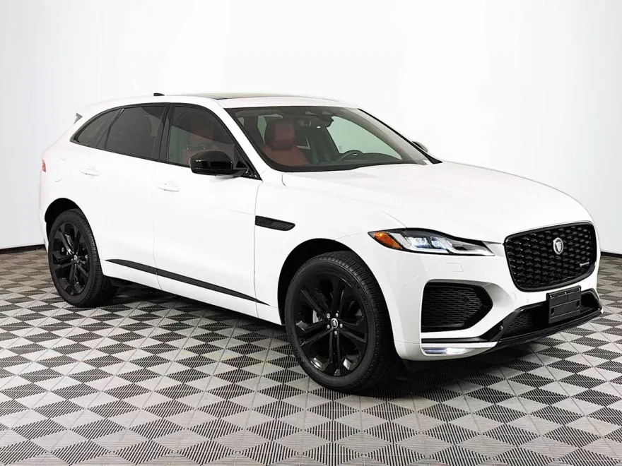 2025 Jaguar F-PACE P250 R-Dynamic S photo 1