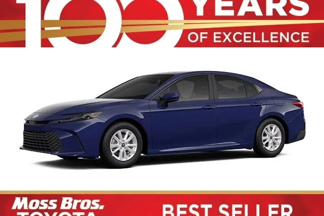 2026 Toyota Camry LE photo 1