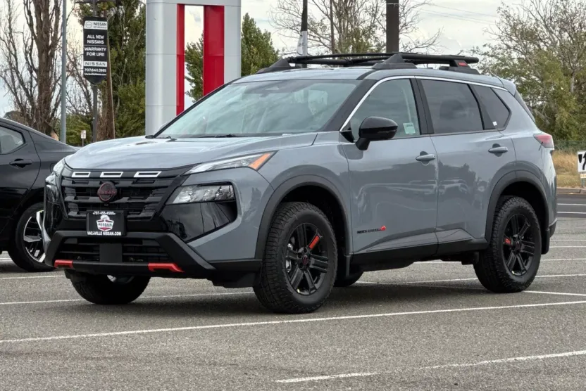 2026 Nissan Rogue SV photo 1