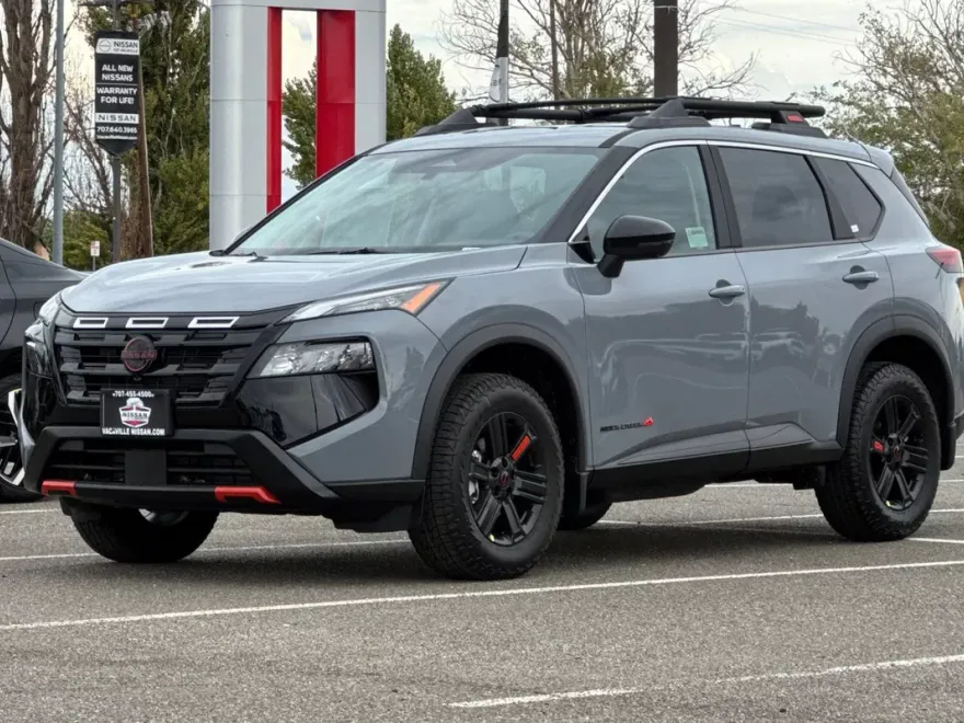 2026 Nissan Rogue SV photo 1