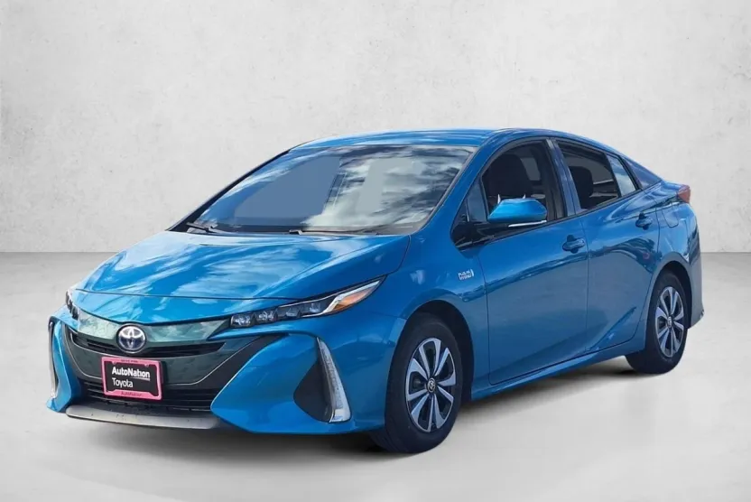 2018 Toyota Prius Prime Plus photo 1