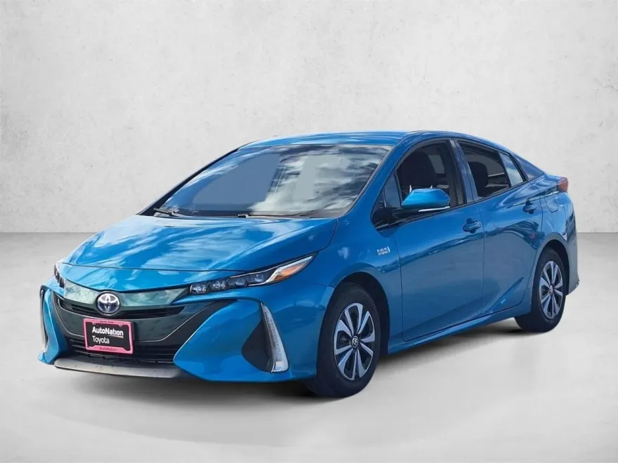 2018 Toyota Prius Prime Plus photo 1