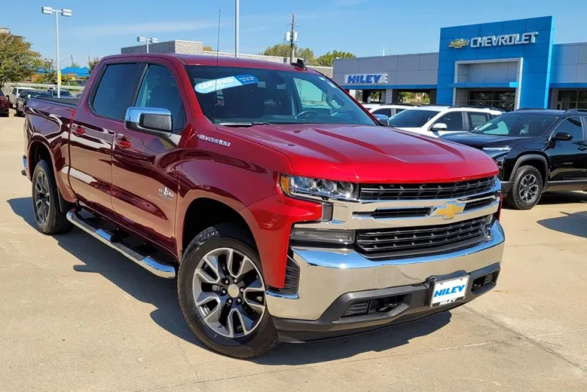 2021 Chevrolet Silverado 1500 LT Texas Edition photo 1