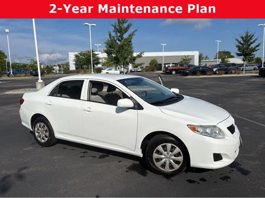 2009 Toyota Corolla LE photo 1
