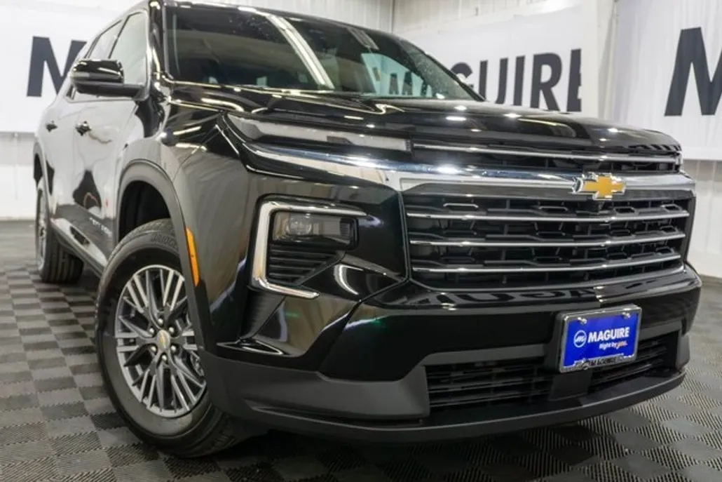 2026 Chevrolet Traverse photo 1