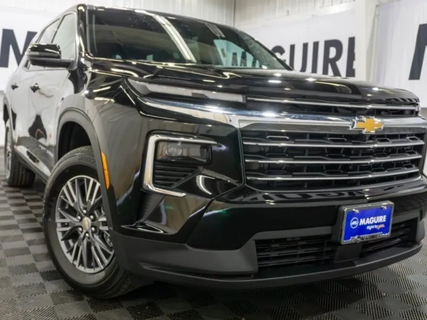 2026 Chevrolet Traverse photo 1