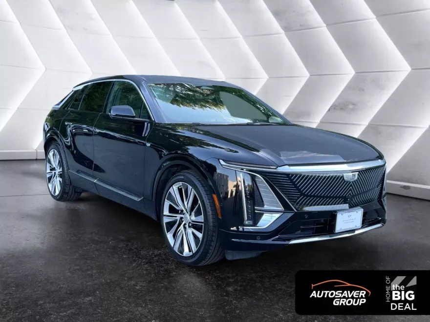 2024 Cadillac Lyriq Luxury photo 1
