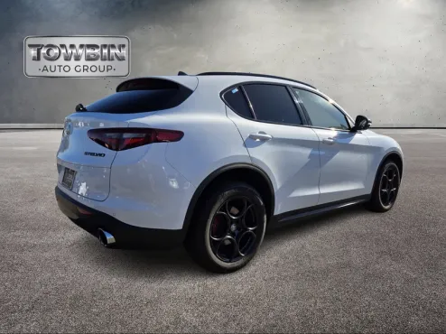 2021 Alfa Romeo Stelvio Sport Base photo 4