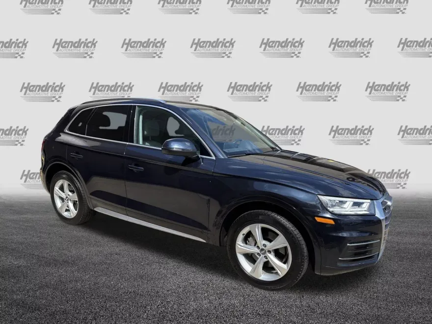 2020 Audi Q5 Premium Plus photo 1