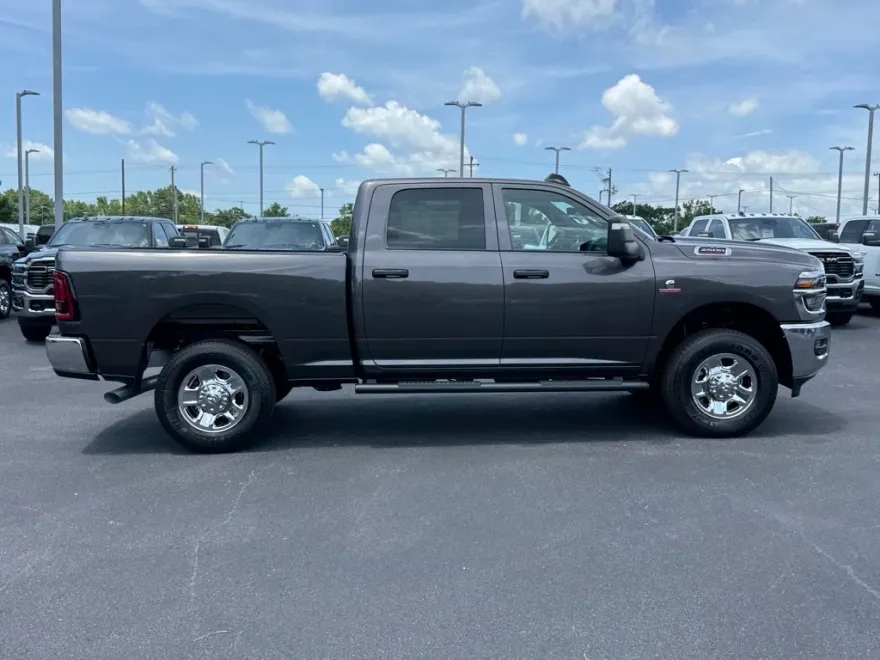 2025 Ram 2500 Tradesman photo 1