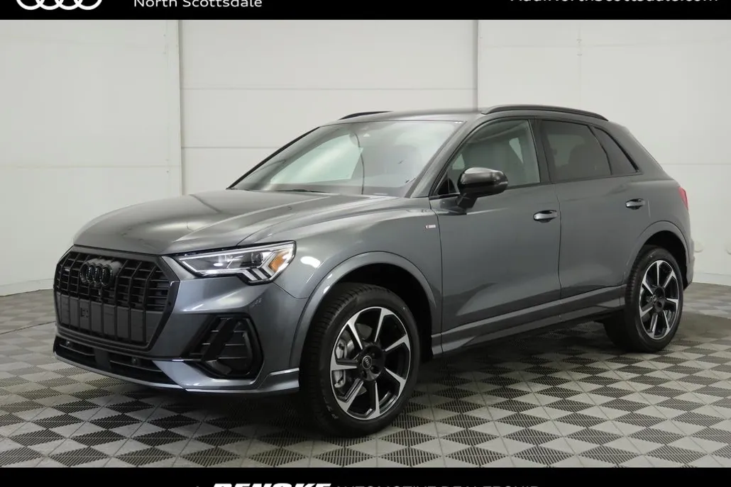 2025 Audi Q3 45 TFSI S line Premium photo 1