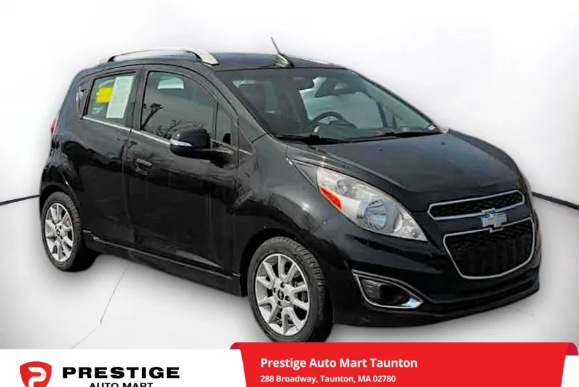 2015 Chevrolet Spark LT photo 1
