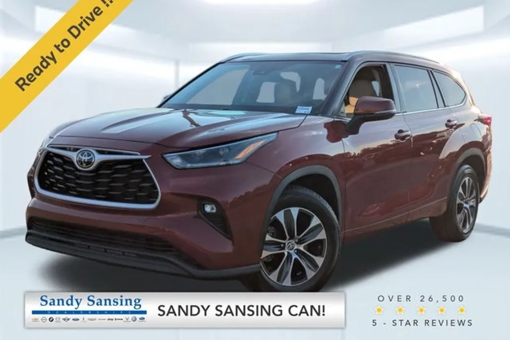 2021 Toyota Highlander XLE photo 1