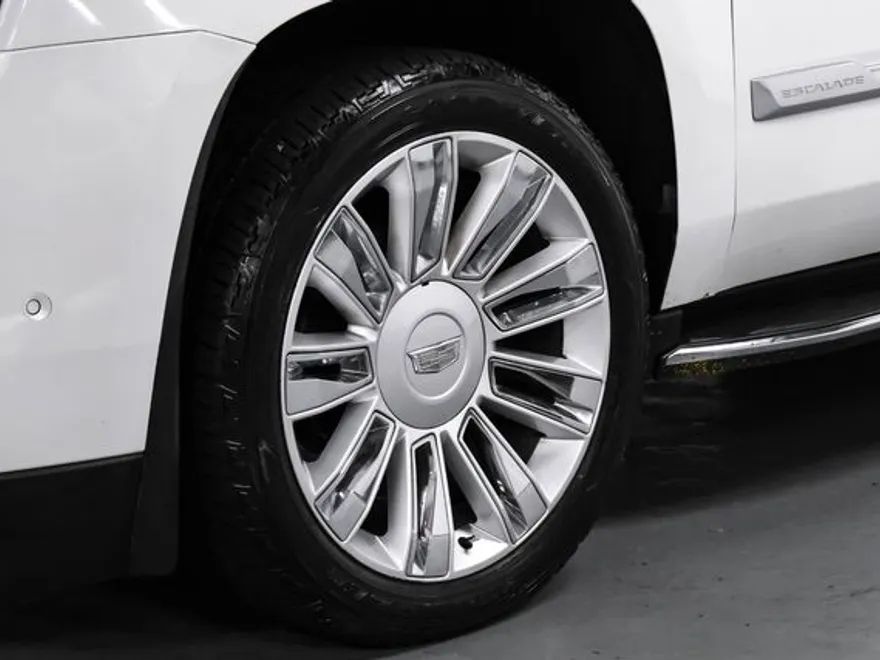 2019 Cadillac Escalade ESV Luxury photo 64