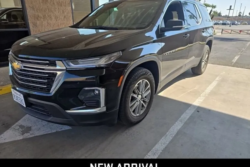 2023 Chevrolet Traverse Cloth photo 1