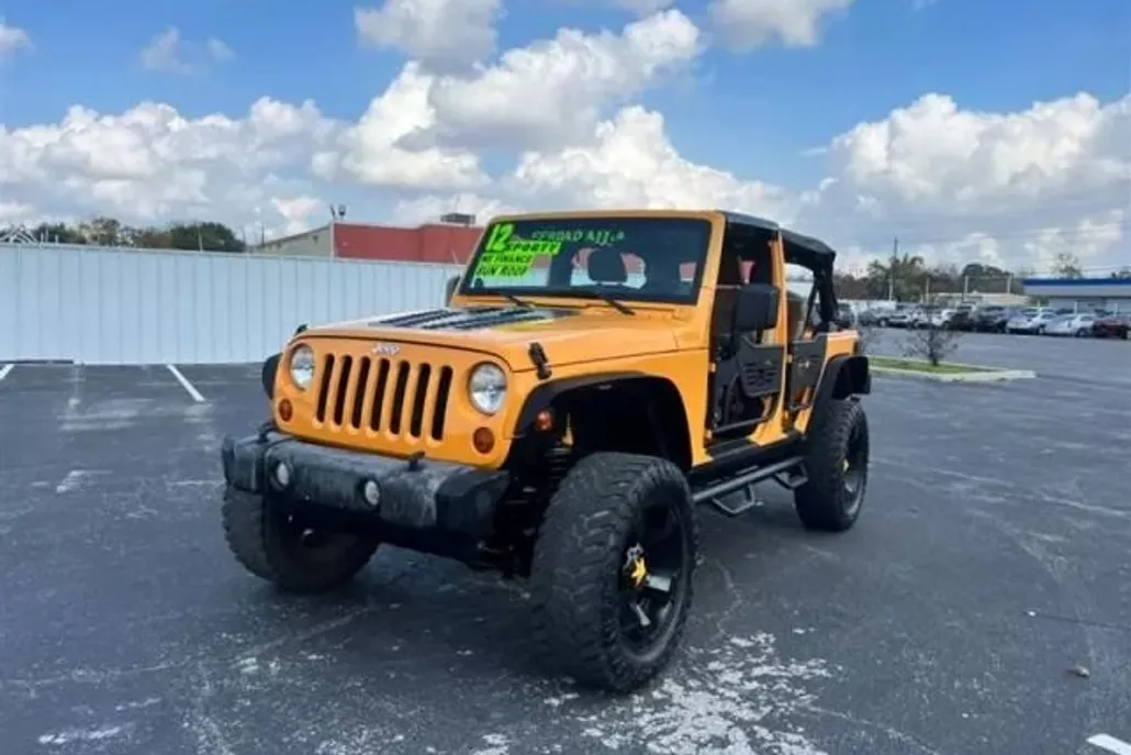 2012 Jeep Wrangler Unlimited Rubicon Sport photo 1